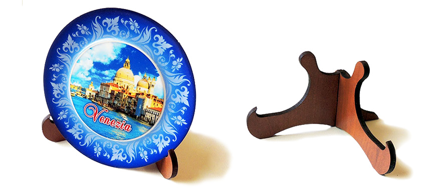 Suvenýrové polykeramické talíře